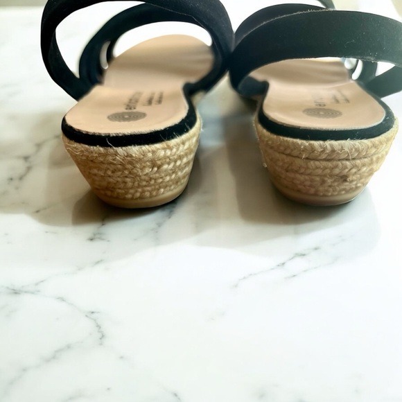 Eric Michael Black Strappy Elva Sandals - Picture 4 of 5